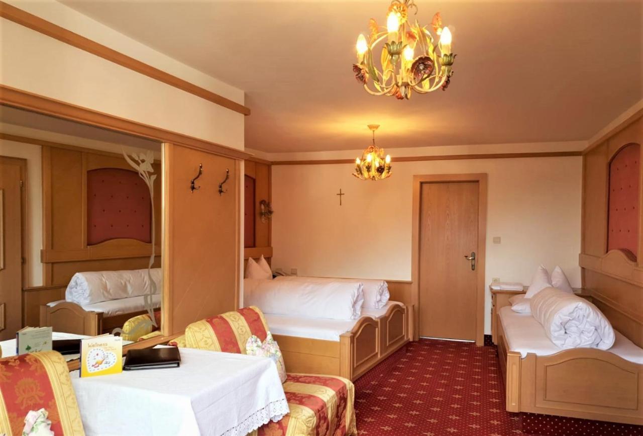 Hotel Purner Thaur Exteriör bild